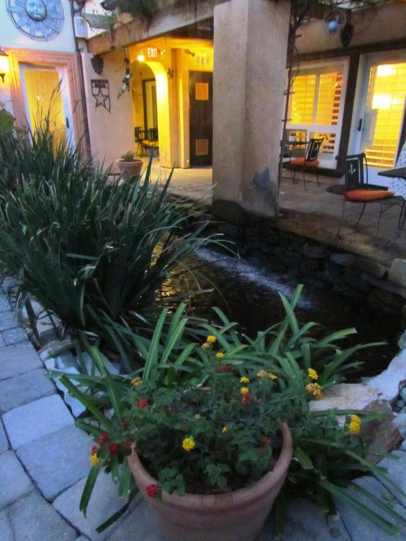 Milo'S Inn At Boulder Boulder City Εξωτερικό φωτογραφία